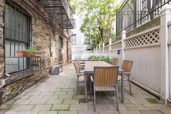 Rented by Compass | media 39