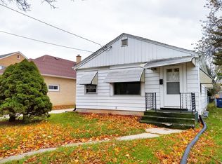 2023 E Tripoli Ave, Saint Francis, WI 53235