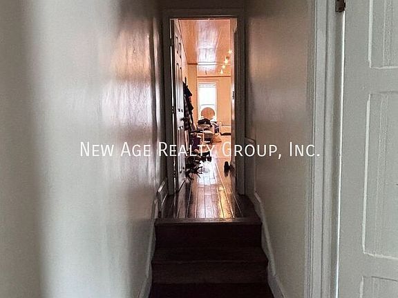 5th image of 32 S 40th St Floor 2