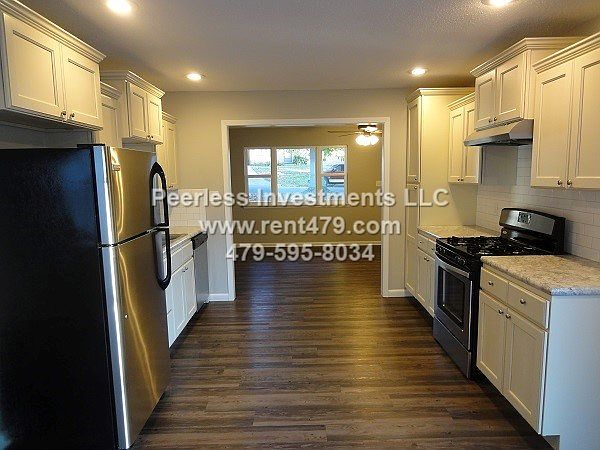 1st image of 2109 Cottonwood Pl
