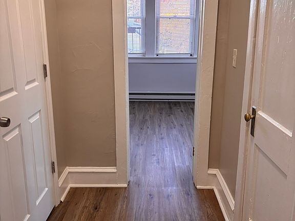4th image of 125 E Bettlewood Ave #11