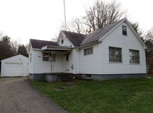 880 Renninger Rd, Akron, OH 44319