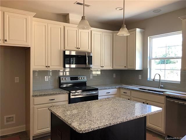 2nd image of 5113 Lawyers Rd E