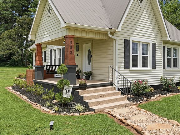 3rd image of 303 Gore St