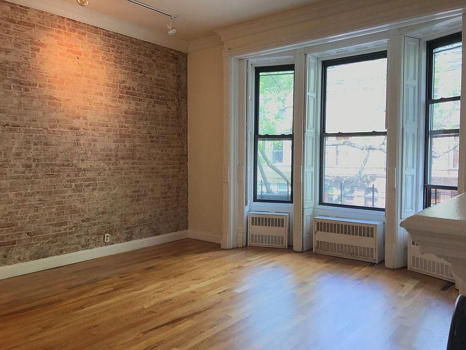 1st image of 14 W 95th St APT 2