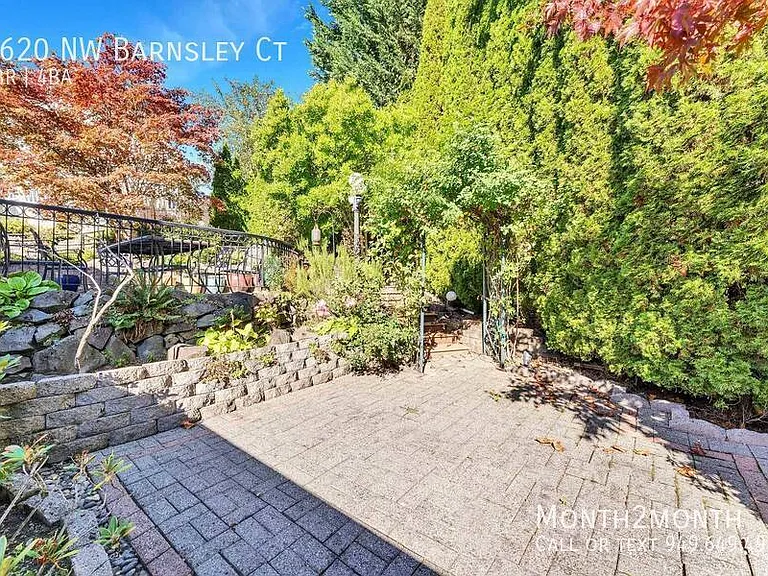 1620 NW Barnsley Ct — Photo 34