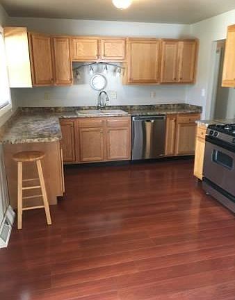 4th image of 5332 N Plaza Dr