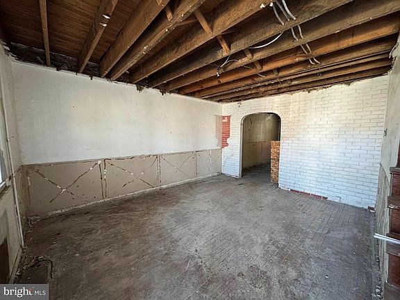 3rd image of 3835 8th St