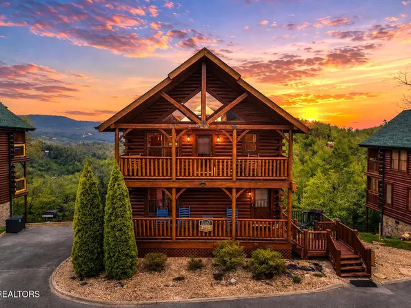 2815 White Oak Ridge Ln, Sevierville, TN 37862
