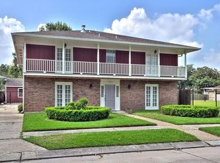 7412 Ashborne Dr, Harahan, LA 70123