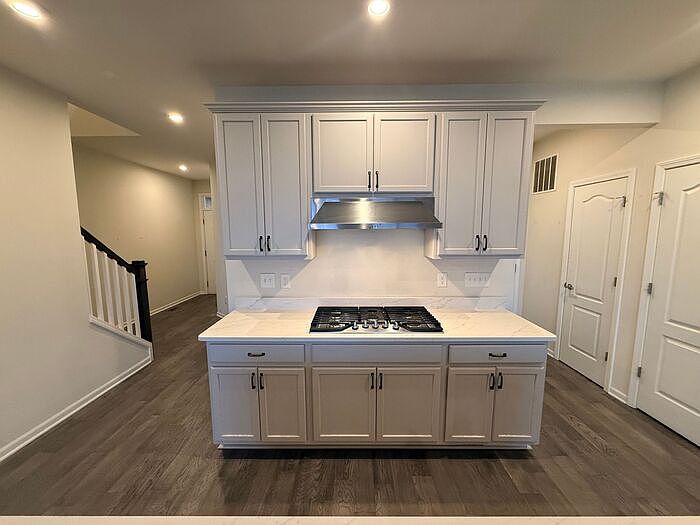 1st image of 4841 Broomfield Way