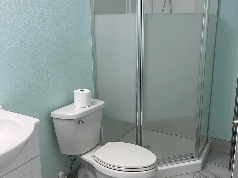 230 Avenida Central — Photo 10