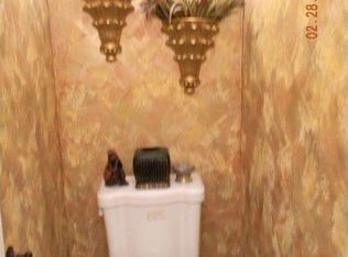 29 Diggs Dr, Hampton, VA 23666