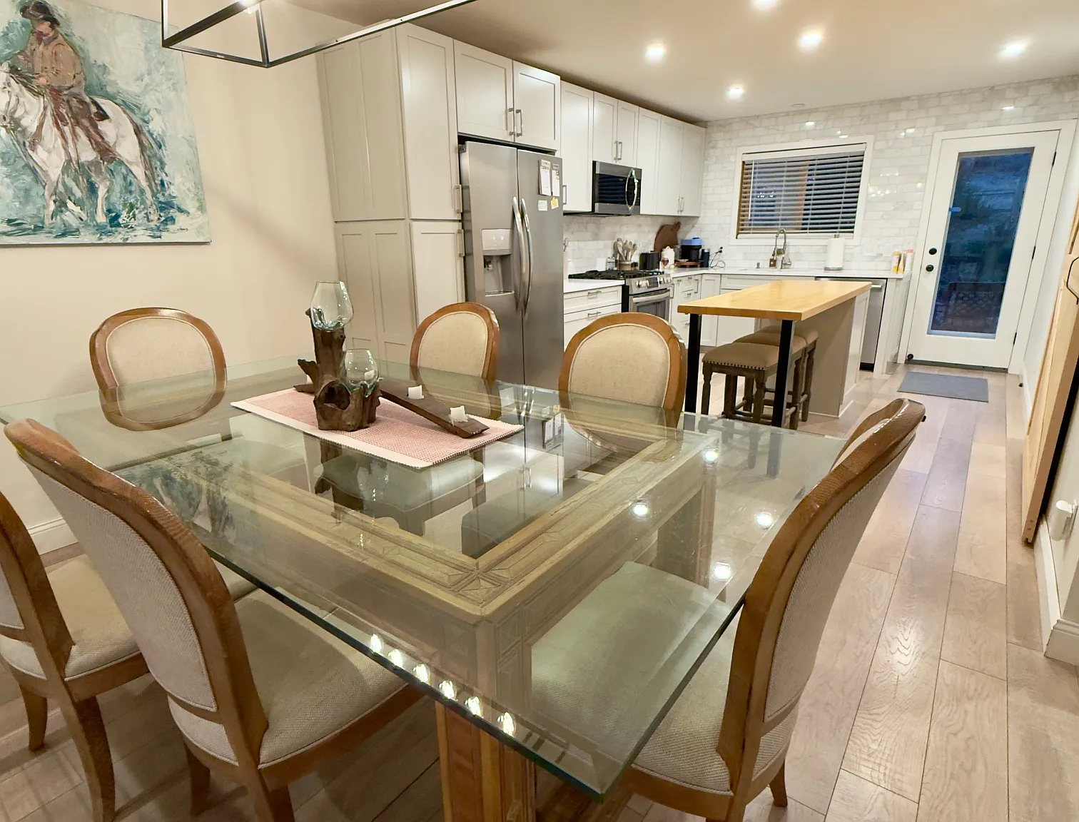 3 bed, 2082 sqft, $5,000 — Photo 1