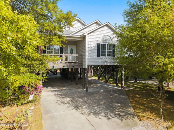 116 NW 2nd Street, Oak Island, NC 28465