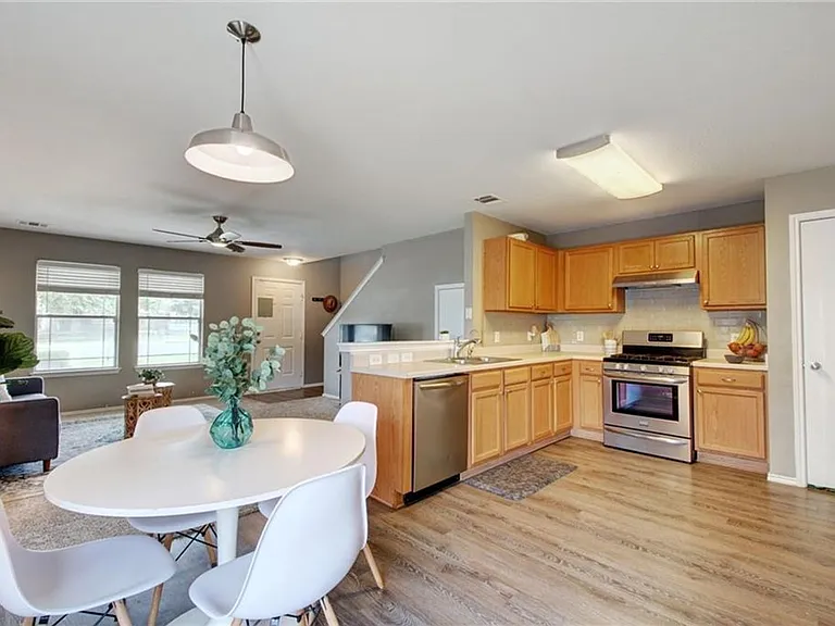 13905 Briarcreek Loop — Photo 10