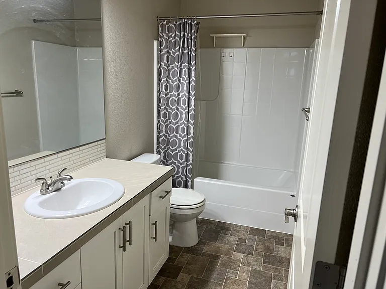 15182 NW Evelyn St — Photo 21