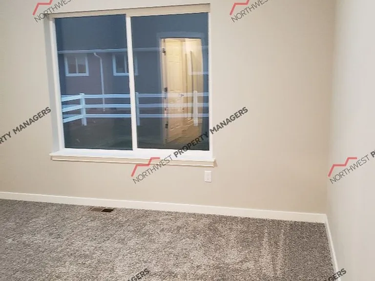 55 Tyce Ln — Photo 16