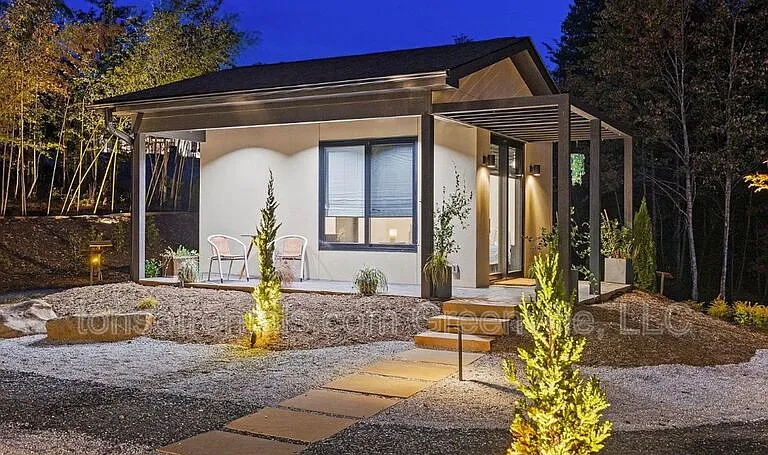 128 Sanctuary Ln — Photo 32