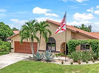 27497 Pelican Ridge Cir, Bonita Springs, FL 34135