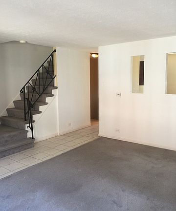 3rd image of 2510 Rose St