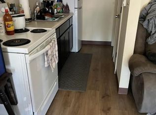 402 N Iowa St #402-02, Solon, IA 52333
