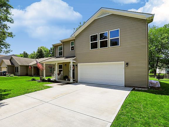 3rd image of 7696 Mistflower Ln