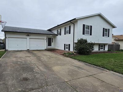 3507 W 22nd Ave, Emporia, KS, 66801