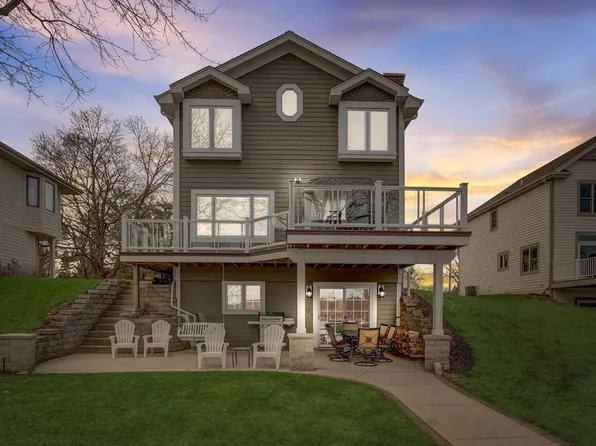 W290N8234 Florencetta HEIGHTS, Hartland, WI 53029