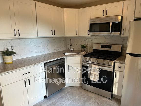 3rd image of 65 Kennedy Dr #1