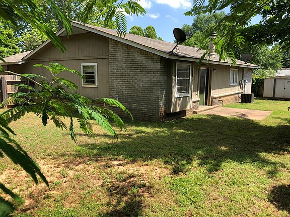 3rd image of 7504 S Lions Ave