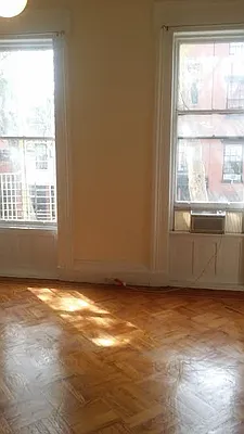 Rented by Rapid Realty Cobble Hill | media 18
