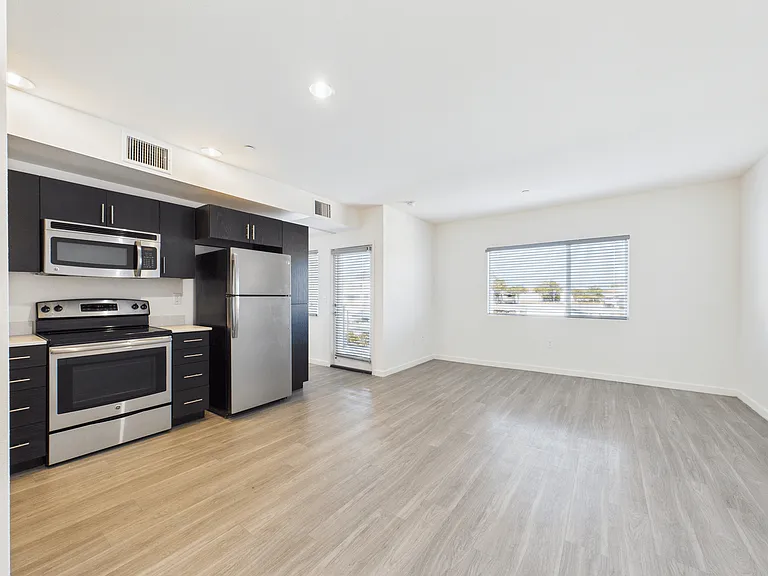 Citron Apartments — Photo 19