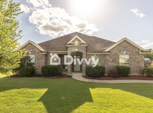 420 Gray Wolf Trl, Hudson Oaks, TX 76087