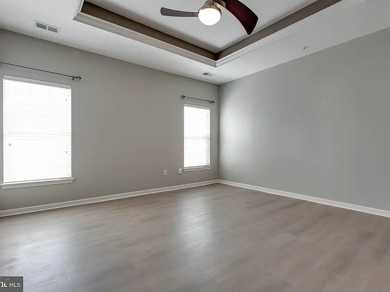 1739 Theale Way — Photo 38