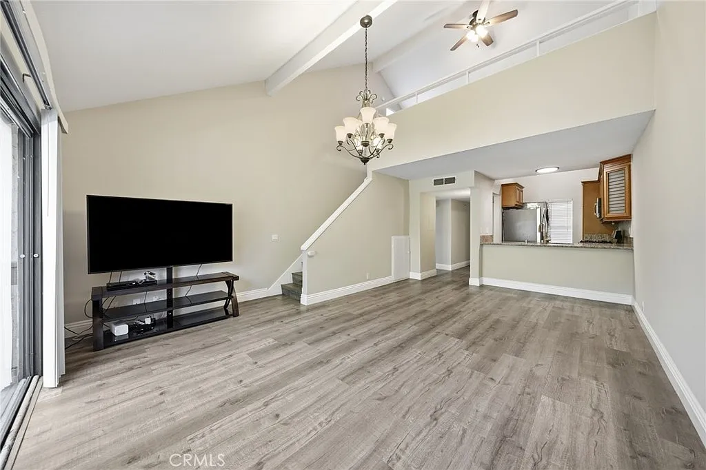 1 bed, 814 sqft, $2,800 — Photo 4