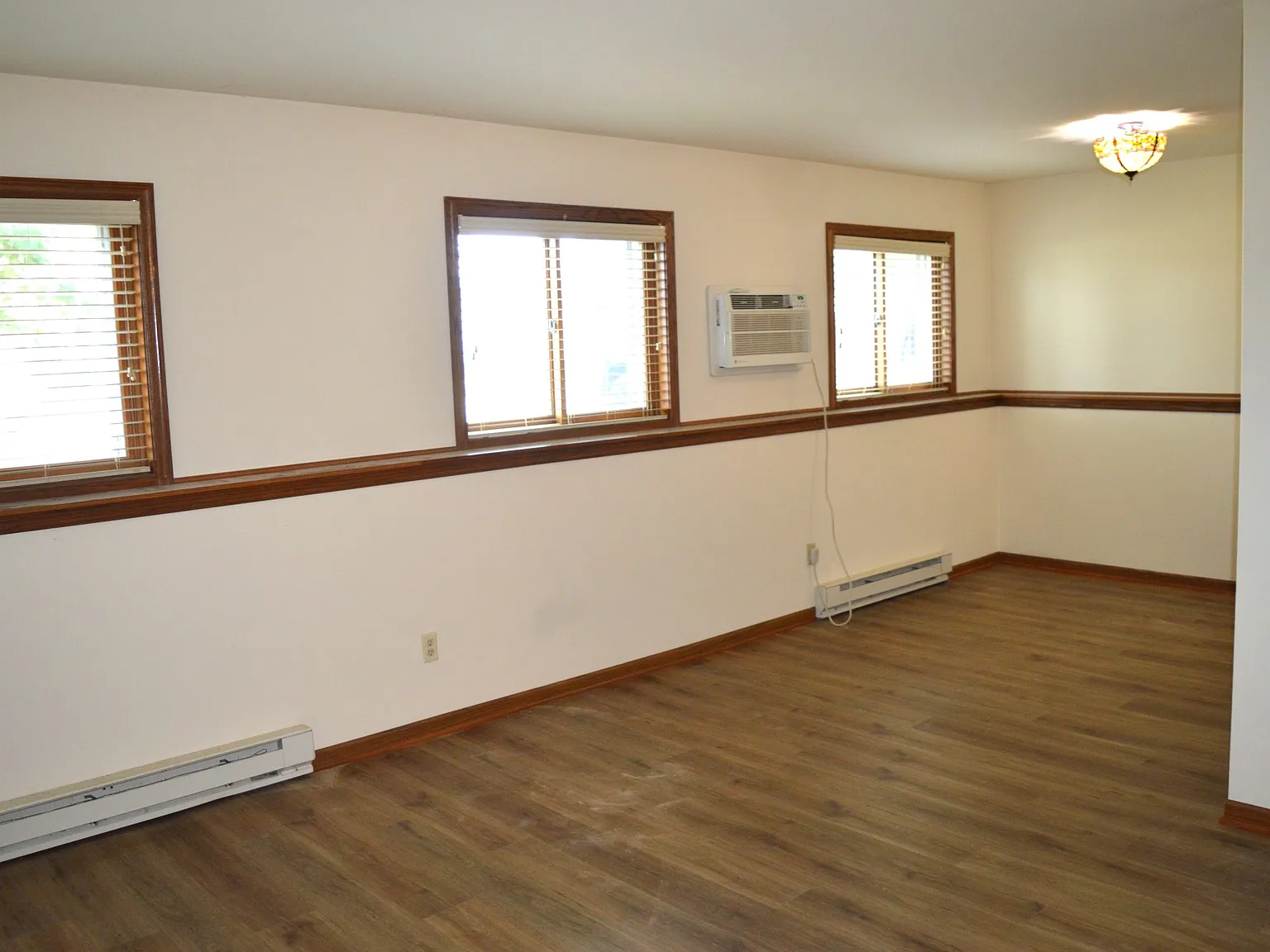 2 bed, 912 sqft, $1,495 — Photo 3