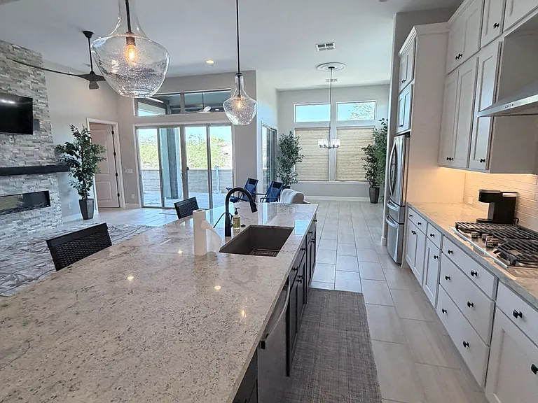 5169 N 207th Dr — Photo 18
