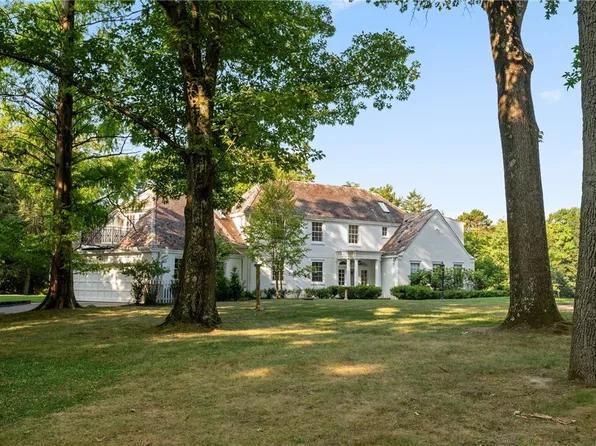 879 Blackburn Rd, Sewickley, PA 15143