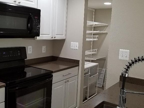 4th image of 3922 Penderview Dr APT 335