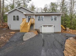 22 Pinepark Dr, Barnstead, NH 03218