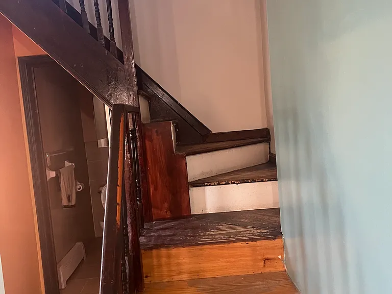 194 Midland Ave #2 — Photo 5