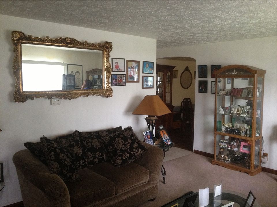 2nd image of 8309 E 42nd Pl