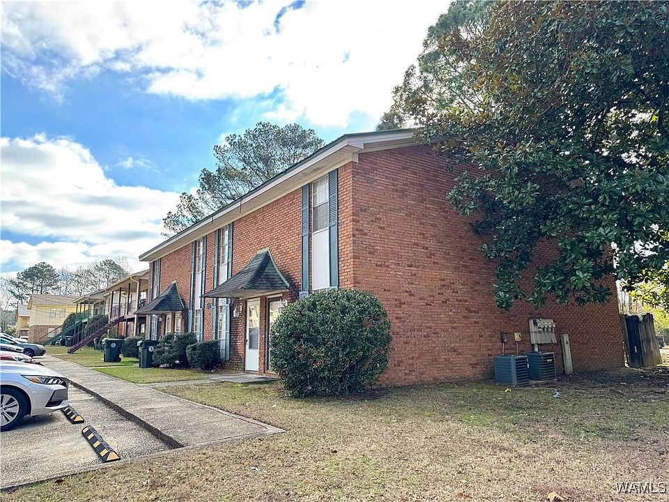 2nd image of 603 33rd St E