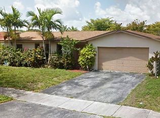 17424 SW 108th Ct, Miami, FL 33157