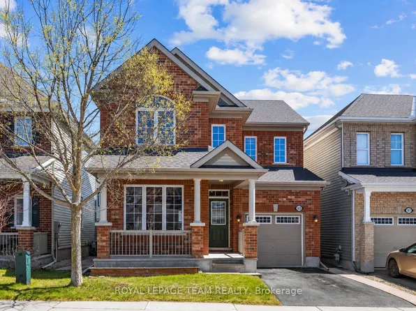 163 Lily Pond St, Ottawa, ON K2M 0J5