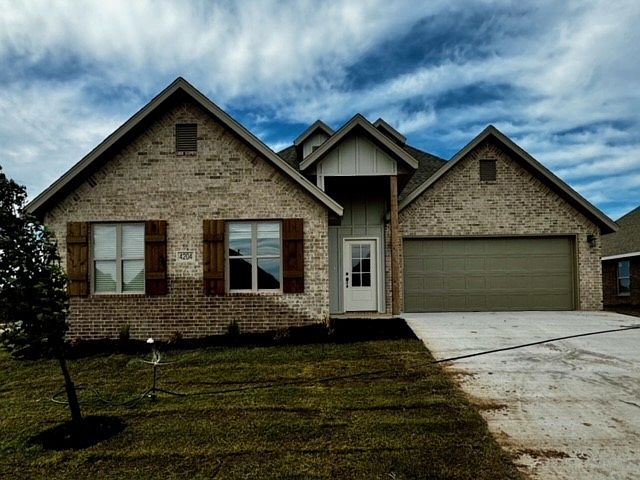 1st image of 4204 SW Pawhuska St
