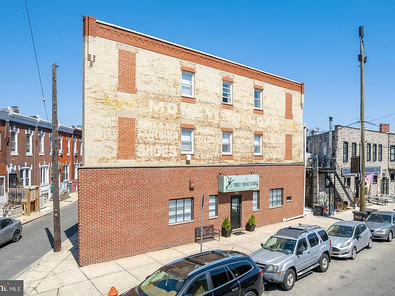 1309 W Moyamensing Ave — Photo 5