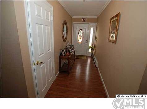 3rd image of 15 Cardiff Ct