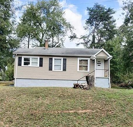 3rd image of 2120/2122 Haven Cir SW #A-b